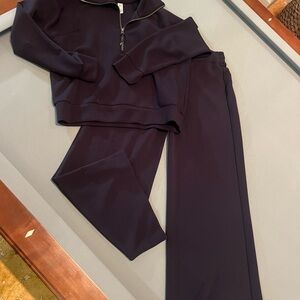 Women’s SPANX Air Essentials top and bottom. Size Medium.  Navy